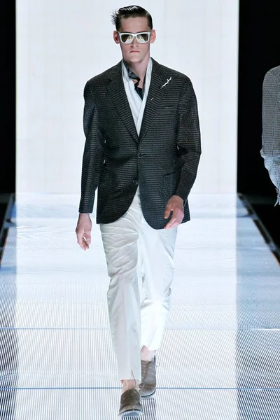 Look 40